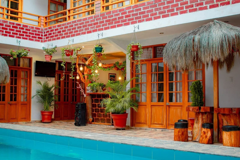 Pool 2, Majus House, Talara