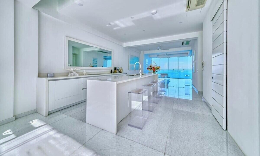 Private kitchen 3, Luxury Penthouse -ocean View - GYM - Pool, Puerto Vallarta
