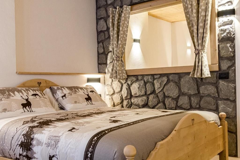Bedroom 4, Hotel Al Foiron, Hautes-Alpes
