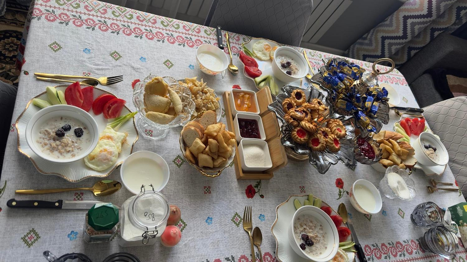 Food & Drinks, Guest house B&B, Kochkor