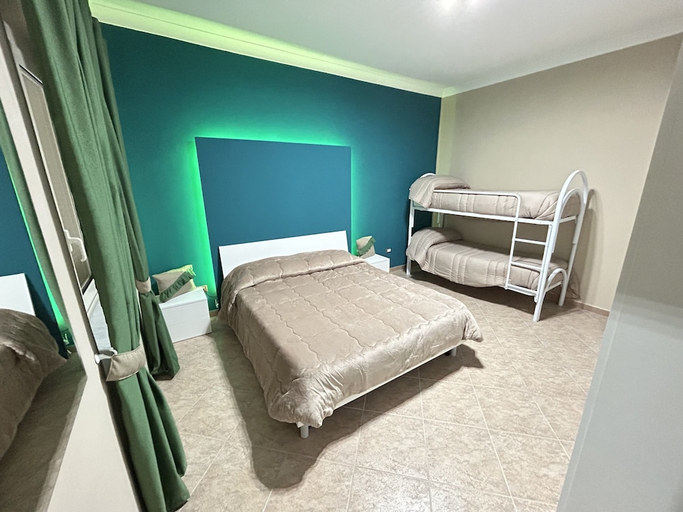 Bedroom 3, Skycity B B, Napoli