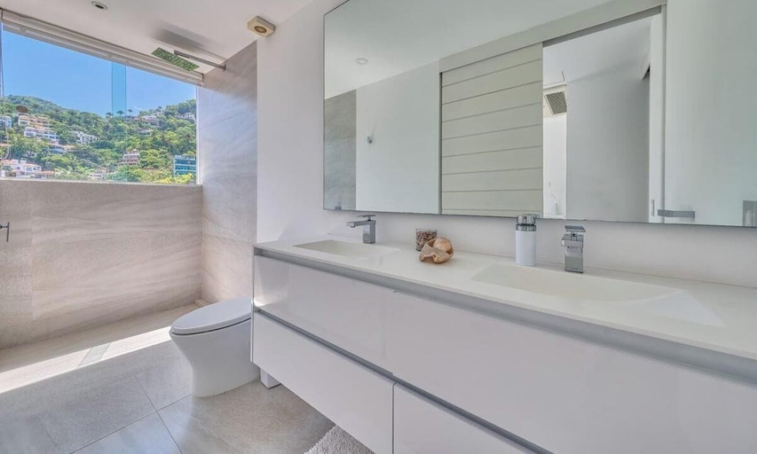 Bathroom 2, Luxury Penthouse -ocean View - GYM - Pool, Puerto Vallarta