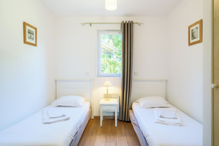 Bedroom 3, Résidence Pierre & Vacances Les Cottages du Lac, Landes
