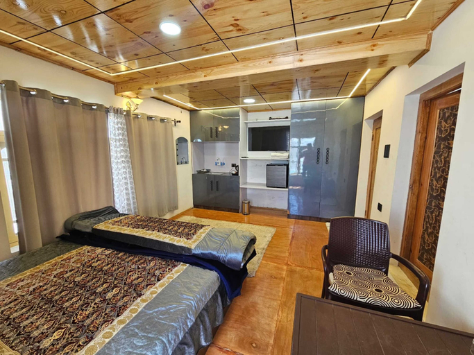 Room 1, Heaven Guest House, Kargil