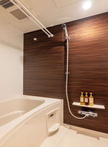Bathroom 3, AIMA Asakusa East