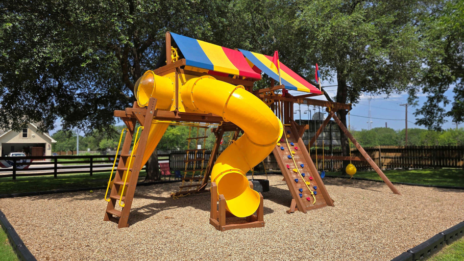 Children's area 4, Felwerk - Dual Studio Stay, Comal