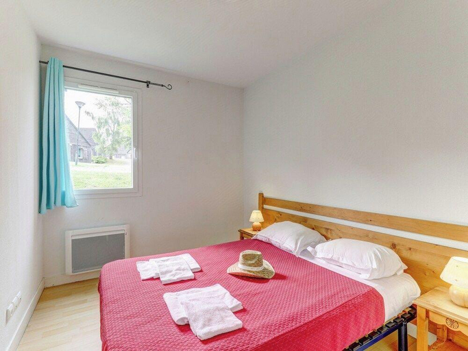 Bedroom 2, Vacanceole - Residence le Domaine du Bosquet, Corrèze