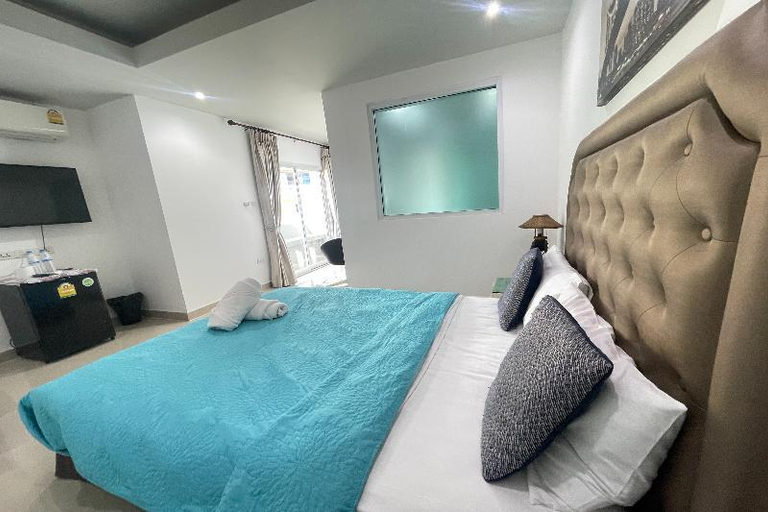 Bedroom 2, W9 Hotel , Pattaya