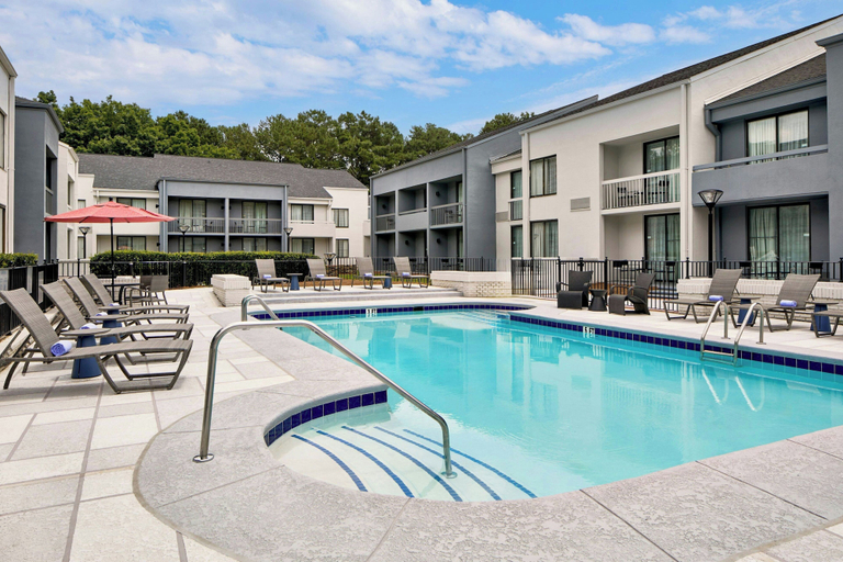 Sport & Beauty 5, Courtyard by Marriott Atlanta Windy Hill/Ballpark, Cobb