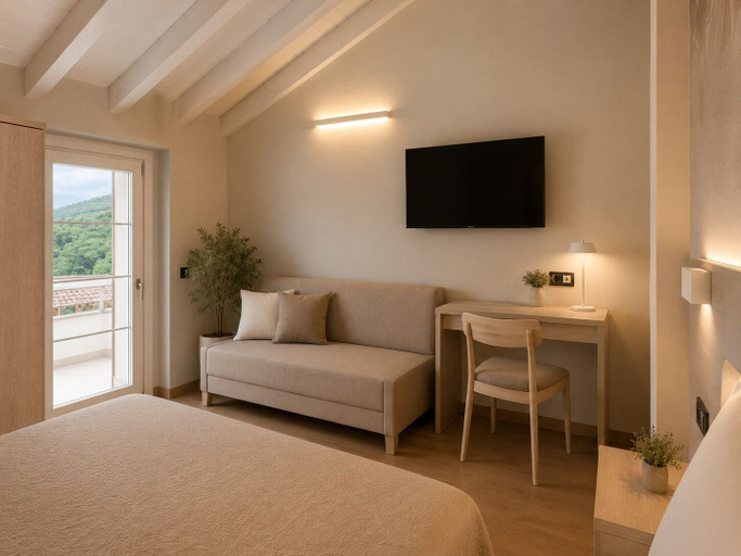 Room 2, Villa Thymari, Massa Carrara