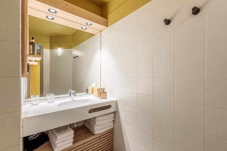 Bathroom 5, La Cachette, Friendly Hotel & Spa, Savoie