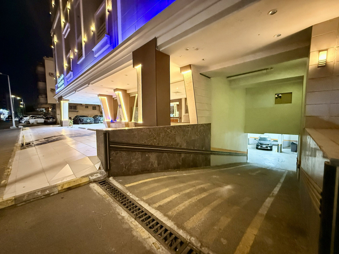 Parking 3, Milestone Rise, Jeddah