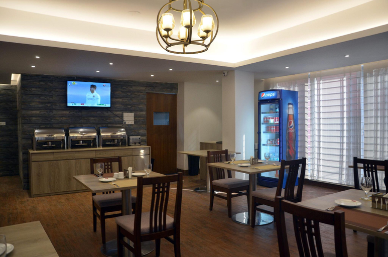 Food & Drinks 5, Priyo Nibash Stylish Residential Hotel, Dhaka