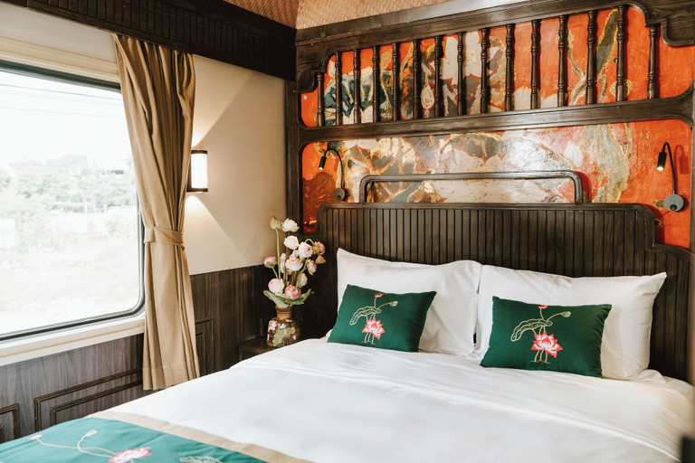 Room 2, SJourney Luxury Train -Southbound Legacy, Hoàn Kiếm