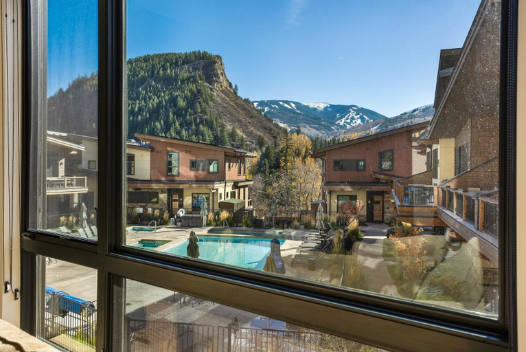 Interior 4, One Riverfront 106, 2BD Townhome With Beaver Creek Views, Eagle