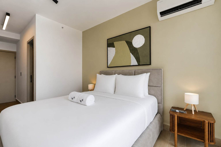 Room 4, w Chic 2BR w Balcony AC in San Francisco, Panamá