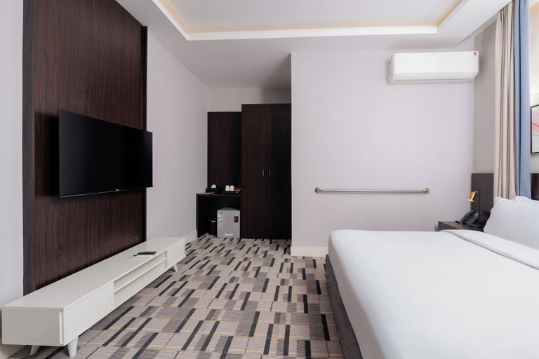 Bedroom 3, Howard Johnson by Wyndham Riyadh Al Nasiriyah, Riyadh