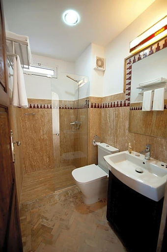 Bathroom 3, Dar Yasmine, Tanger-Assilah