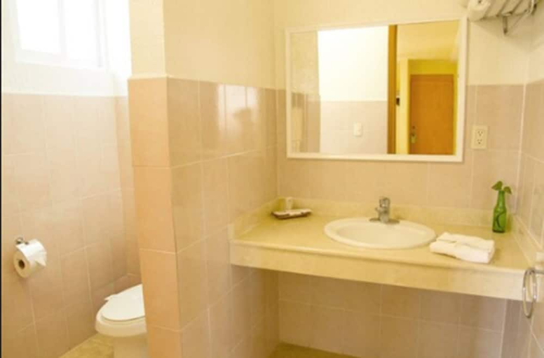 Bathroom, Hotel Posada Santa Bertha, Chiautla