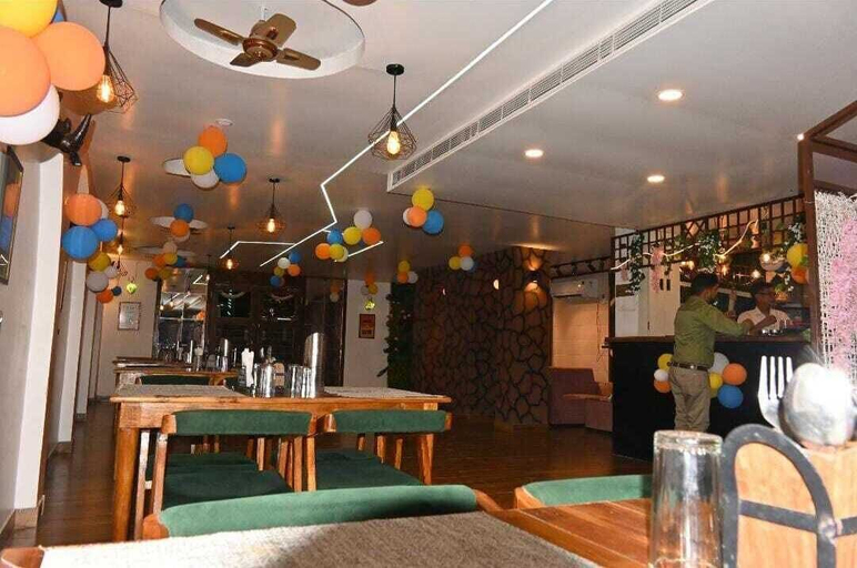 Bar (on property) 2, Gk Hotel, Varanasi