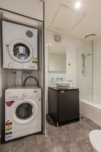 Bathroom 3, Absolute Collins Apartments, Melbourne