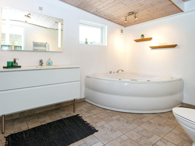 Bathroom 4, 8 person holiday home in Hemmet, Ringkøbing-Skjern