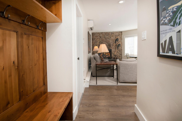 Interior 4, Westwind 203 1BD Platinum Condo in Lionshead Village With A/C, Eagle