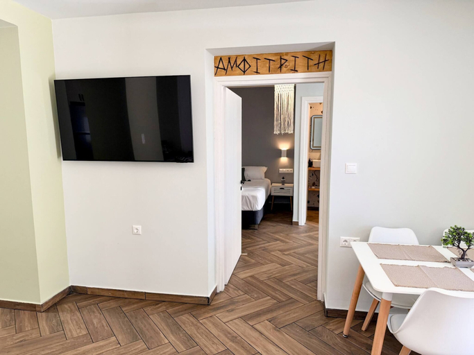 Room amenity 5, Amfitriti 30meter to Beach, 6min Old Town, 2BD 4PL, Crete