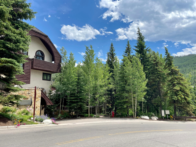 Exterior 5, Tyrolean 5, 3BD Condo in Vail Village, Eagle