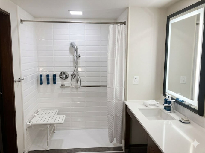 Bathroom 4, Four Points by Sheraton Rock Springs, Sweetwater