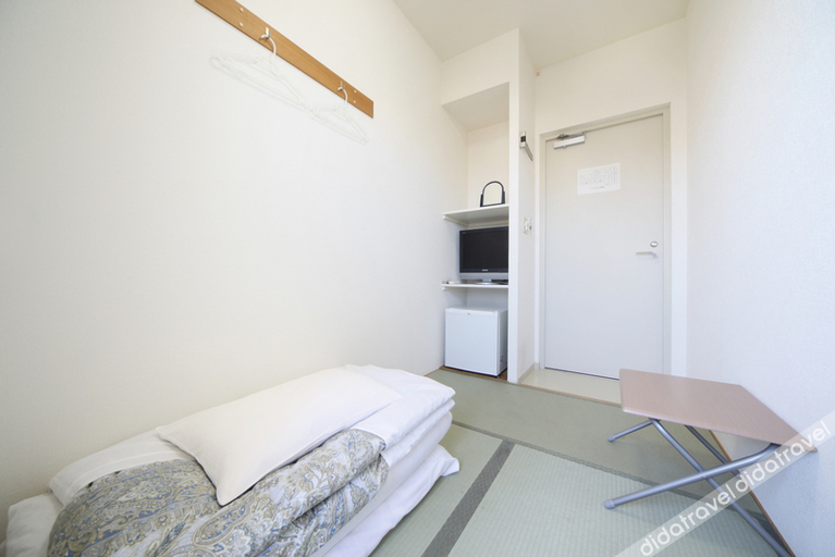 Bedroom 2, Hotel Accela, Taitō