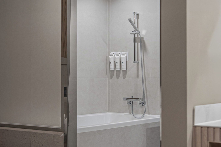 Bathroom 3, ACT호텔 어반, Buk