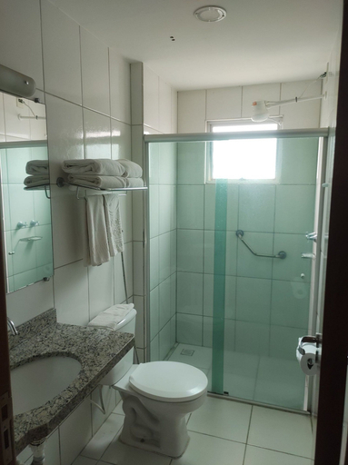Bathroom 3, Caldas Novas Flat via Roberto Imoveis, Caldas Novas