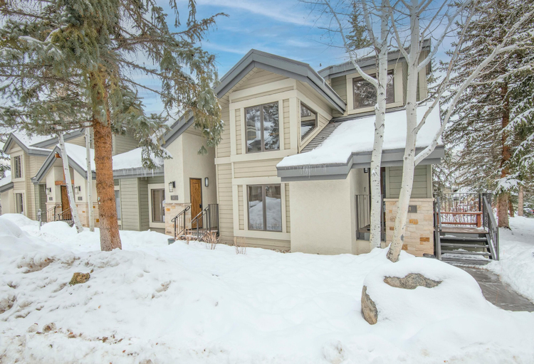 Exterior 3, Ridgepoint 187, 3BD Townhome in Beaver Creek, Eagle