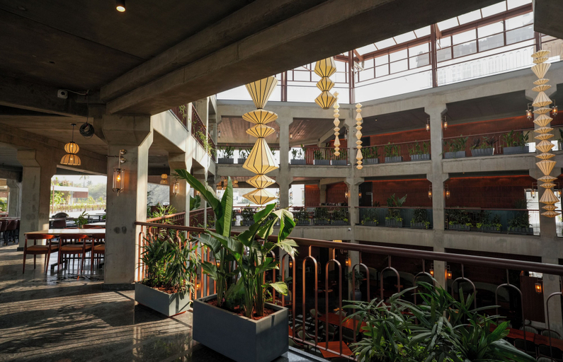 Outdoor dining 5, Legacy Square, Bangalore