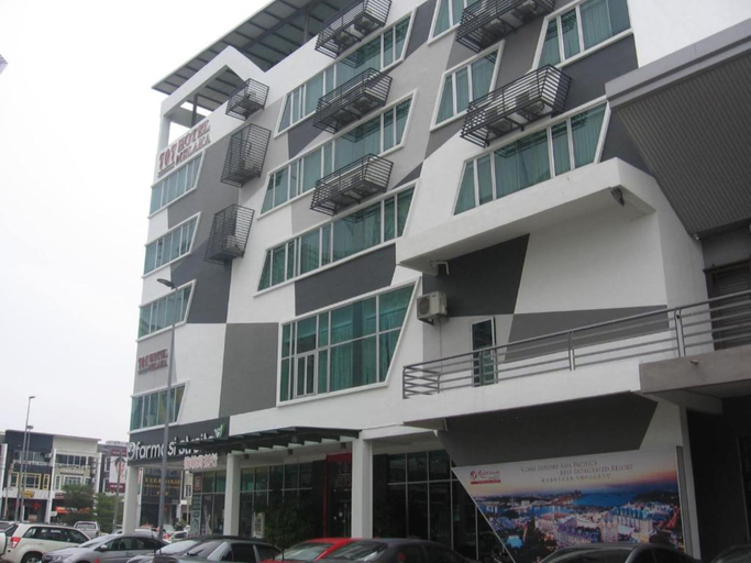 Exterior, 707 Crowns by Host Platinum, Malacca City