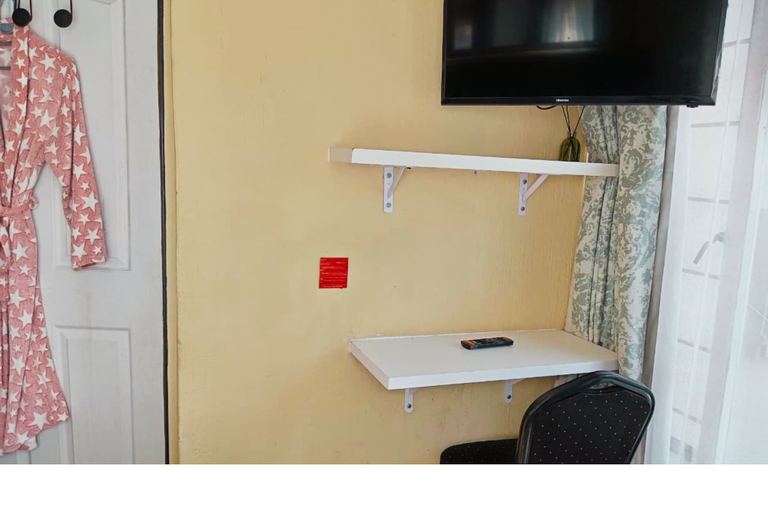 Room 4, Budget Stays At Olivia Pines Guesthouse, West Rand