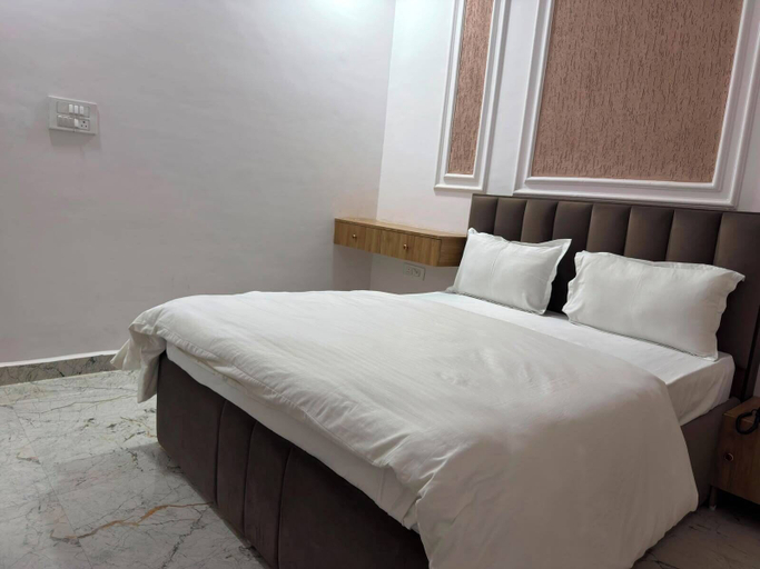 Room 4, Ramayana By Yland, Tikamgarh