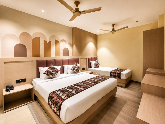 Room 3, Purple Martin by AVSA Stayz, Amritsar