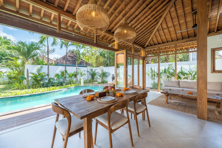 Outdoor dining 5, Villa Nirwana, Klungkung