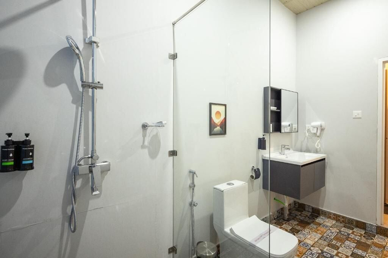 Bathroom 4, Royal Touch Beach Huts & Restaurant, South Goa