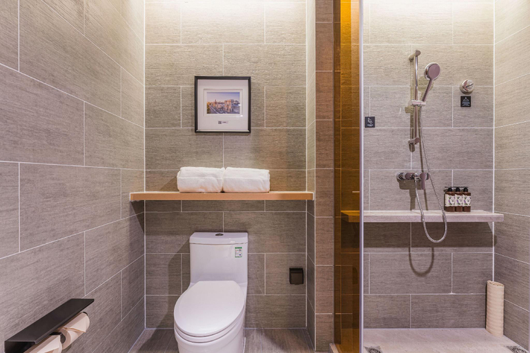 Bathroom 3, Asia Pacific Hotel, Binhai High-speed Railway Station, Tanggu Business District, Tianjin, Tianjin