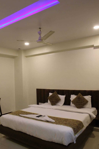 Room 3, HOTEL ROSE PALACE, Surat