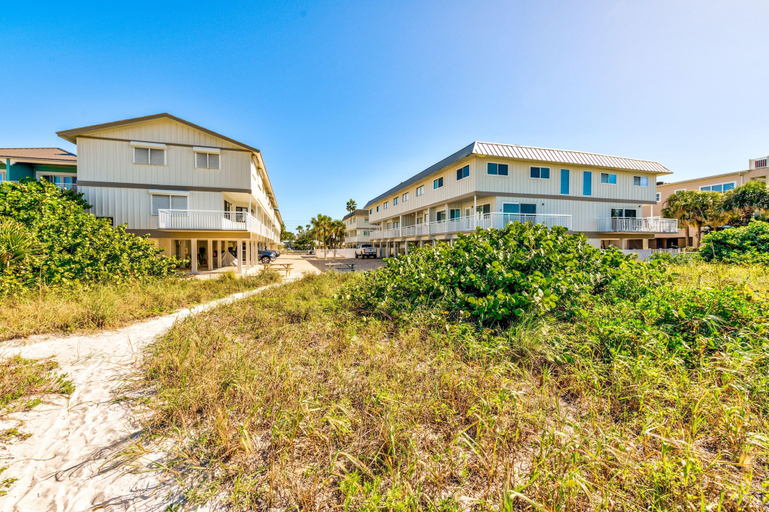 Exterior & Views 2, Gulfside Villas 6, Pinellas