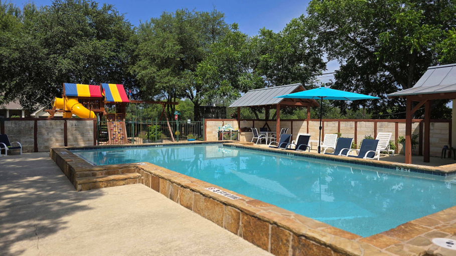 Pool 5, Fachwerk Gruene Cottages, Comal