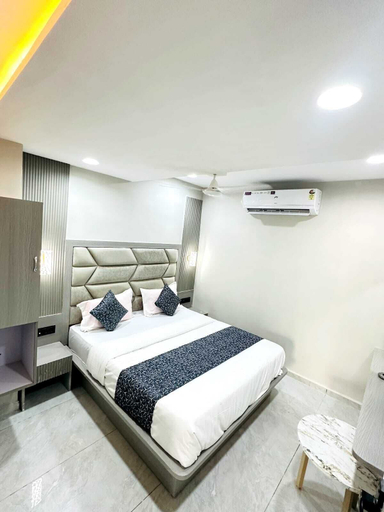 Room 4, Hotel City Stay, Ahmadabad