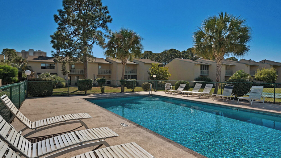 Pool 2, 2BR End-unit Townhome Private Beach Access & Heated Pools - Sleeps 8, Bay