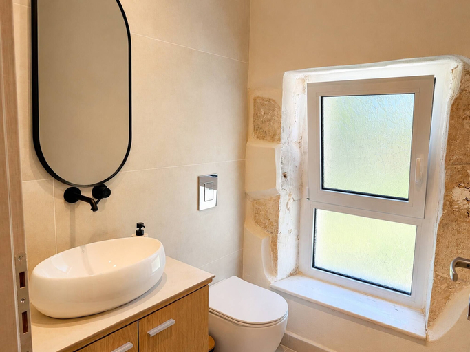 Bathroom 5, Fragkios Archontiko, 12 min to Beach 2BD 4PL 1BA, Crete