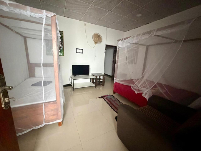 Bedroom 3, Sevonrich Holiday Resort, Dambulla