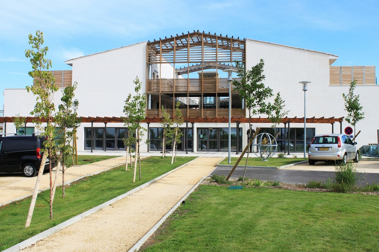 Exterior & Views, Adonis Aix-en-Provence, Bouches-du-Rhône